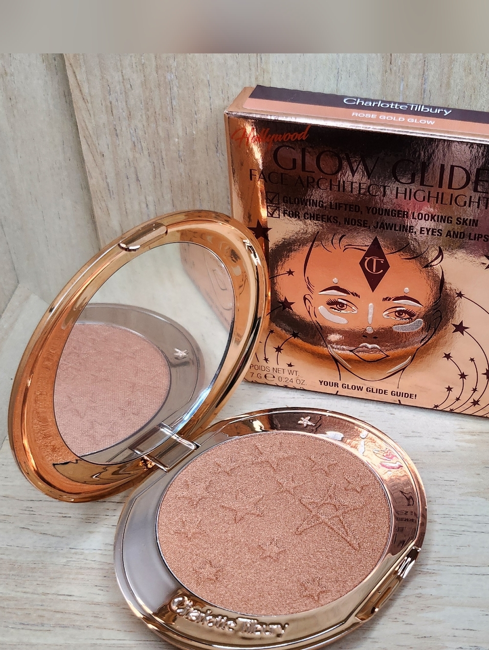Charlotte Tilbury Rose Gold Glow Glide Highlighter Compact